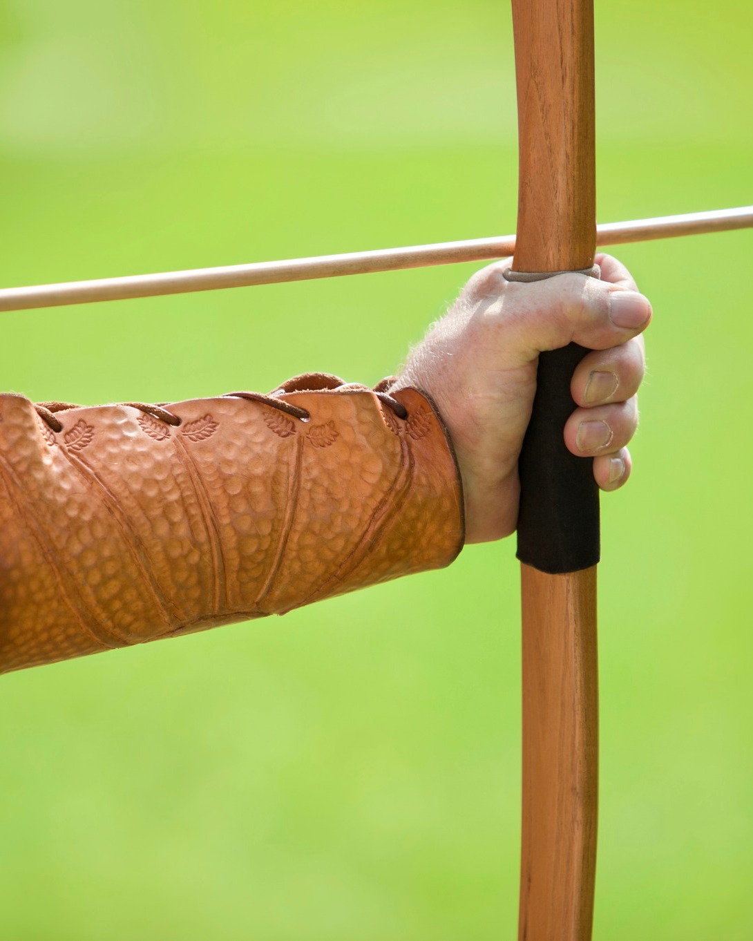 DER SKER SÅ MEGET I VIFTEN!
1) Vi har et nyt tilbud: Bueværkstedet! 🏹
2) I vinterferien sendte Viften 16 piger fra 7. klasserne på Ærø til Camp Wauw! DK's største camp for piger! 💖👭💅👭🌟
3) I lørdags var der MGP-fest m/Pizza og snacks i klubben! 🎶🎤🎸
4) Nu på fredag er der kæmpe fest i Bowlingcentret igen! 🎆💃🕺
5) Teaterværkstedet er i fuld gang med forberedelserne til en kæmpe opsætning af ALICE! ♠️♥️♣️♦️
Og så skal vi snart igen til "Shopping og Sushi" i Svendborg 🍣🛍og vi skal måske starte endnu et helt nyt tilbud op 🎩🐰😁
Musikskolen buldrer derudaf og Kunstværkstedet kommer snart med sin vinterudstilling.
Følg med her på Face/Insta og på vores hjemmeside viften.net😎💪💥❤
