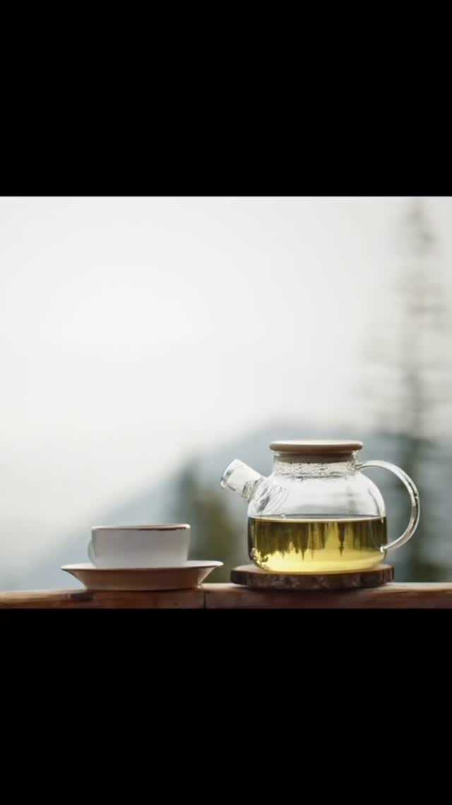 A warm cup of Olympus Mountain Tea — pure, golden, and soothing.
Hand-picked from the slopes of Mount Olympus, this herbal treasure brings clarity, calm, and a touch of Greek nature to your day. 🌿✨
Sip slow. Breathe deep. Feel the mountain.
Ένα ζεστό φλιτζάνι Τσάι Ολύμπου — αγνό, χρυσαφένιο και χαλαρωτικό.
Μαζεμένο στο χέρι από τις πλαγιές του Ολύμπου, αυτός ο θησαυρός της φύσης προσφέρει καθαρότητα, ηρεμία και μια ανάσα ελληνικού βουνού. 🌿
#OlympusMountainTea #GreekHerbalTea #TasteOfGreece