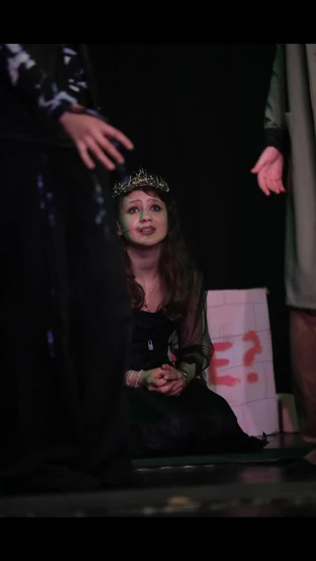 Den flotteste generalprøve på “Den sidste helt”
Vi er så stolte af de dygtige elever💙
Lille smugkig på de flotte billeder fra forestillingen!
#LTU💙 #densidstehelt #dramaltu�