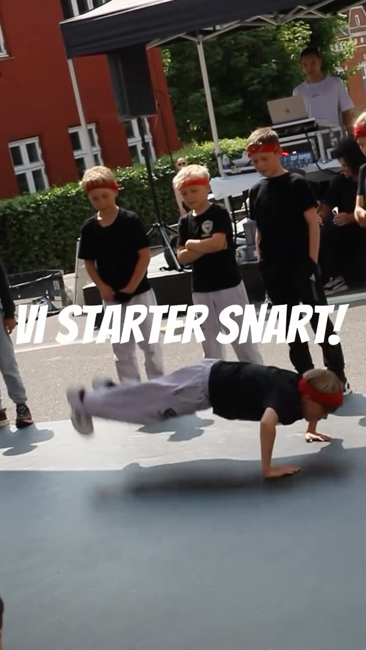 ⚡️ Vi starter snart! ⚡️
Kom med på break holdene!
Og tilmeld dig i dag på:
🌐 www.dansefabrikken.dk
𝗟𝗜𝗡𝗞 𝗜 𝗕𝗜𝗢
@dansefabrikken 👈
#Dansefabrikken #breaking #breakdance #Horsens #danseskole
