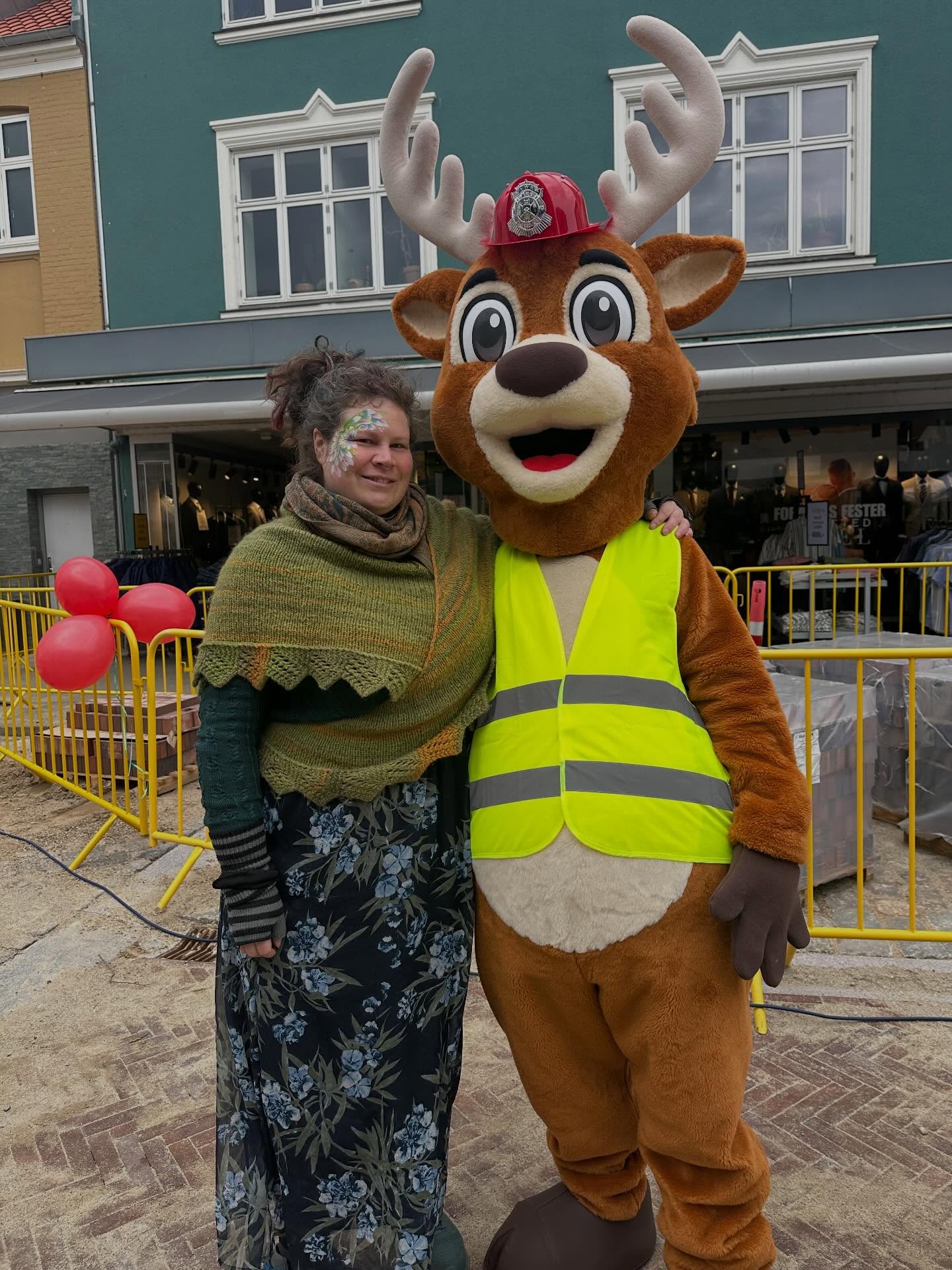 Jeg var i Skanderborg til blå blink 😜 og det var godt nok hyggeligt 🌼 vi ses næste gang #ansigtsmaling #visitskanderborg #ansigtsmaleren #facepaint #skanderborg