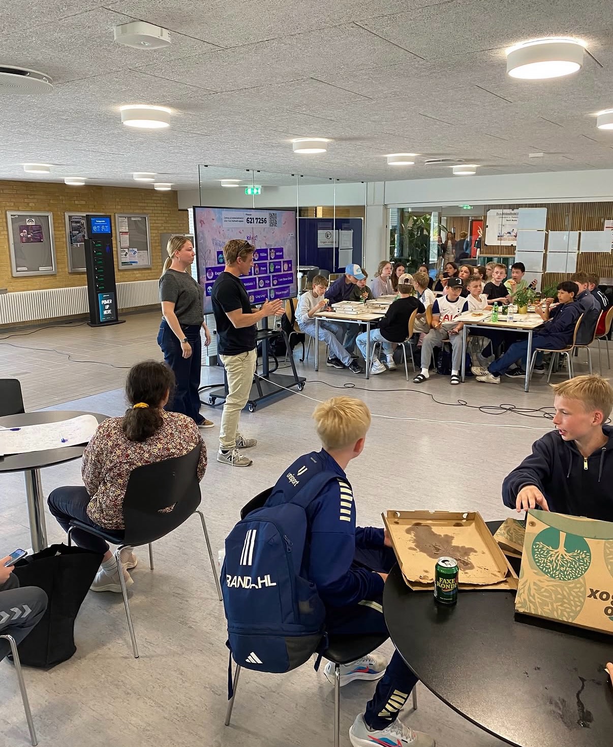 Kun 10 dage tilbage til næste Open Friday! 🔥
Husk at tilmeld jer på vores hjemmeside!
🌐 www.LTU.dk
𝗟𝗜𝗡𝗞 𝗜 𝗕𝗜𝗢
@ltu.dk 👈
#LTU💙 #Openfriday