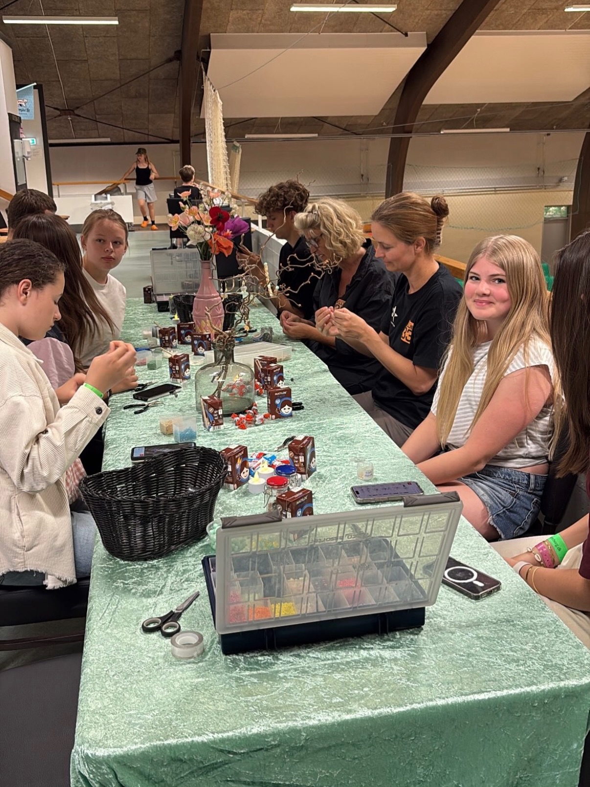 Tusind tak for en fed Åben Hal i Fredensborg sidste fredag! 🙌🔥
Tak til alle jer, der kom forbi og var med til at skabe en fantastisk stemning 🧡🤩
#Ungfredensborg🧡 #Åbenhal #ungifredensborg #aktiviteter #Ungdom