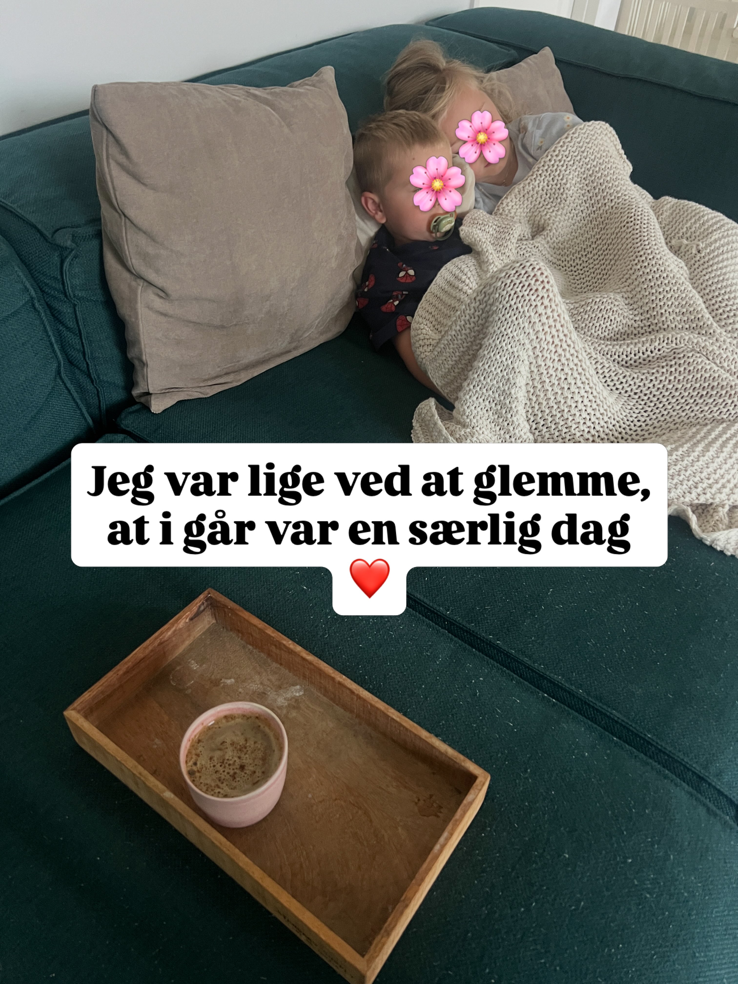 Jeg tror på, at arbejdet med vores værdier er noget, vi alle sammen kan have glæde af – uanset hvor vi er henne i livet.
Om du er mand eller kvinde, direktør eller går hjemme, har små børn, store børn eller slet ingen børn. Om du står midt i noget svært, eller egentlig har det ret godt.
Værdier er ikke kun noget, vi har brug for, når vi skal finde os selv eller lave hele vores liv om.
De kan hjælpe os alle sammen med at blive lidt klogere på:
Hvad er egentlig vigtigt for mig – og får jeg levet mit liv på en måde, hvor der også er plads til det? ❤️
Når vi ved det, bliver det nemmere at forstå, hvorfor noget giver os energi, hvorfor noget andet føles drænende, og hvorfor vi nogle gange går rundt med en følelse af, at noget ikke helt føles rigtigt.
Jeg er derfor ved at lave et lille Back to Basic-forløb om værdier, hvor jeg hjælper dig med at finde frem til dine egne værdier – og ikke mindst finde ud af, hvordan du kan bruge dem i din helt almindelige hverdag.
Hvis du tænker: ‘Det kunne jeg faktisk godt have brug for’, så skriv VÆRDI til mig (i kommentar eller privat)❤️
Så sender jeg et link, så du kan komme på ‘få besked som den første’-liste, og få besked, så snart det er klart.
Og fordi du gider vente lidt på mig, mens jeg får det hele lavet færdigt, får du selvfølgelig også mulighed for at få forløbet til en særlig pris 🥰
#hverdagsliv #livetmedbørn #nærvær #sundhed #værdibaseretliv