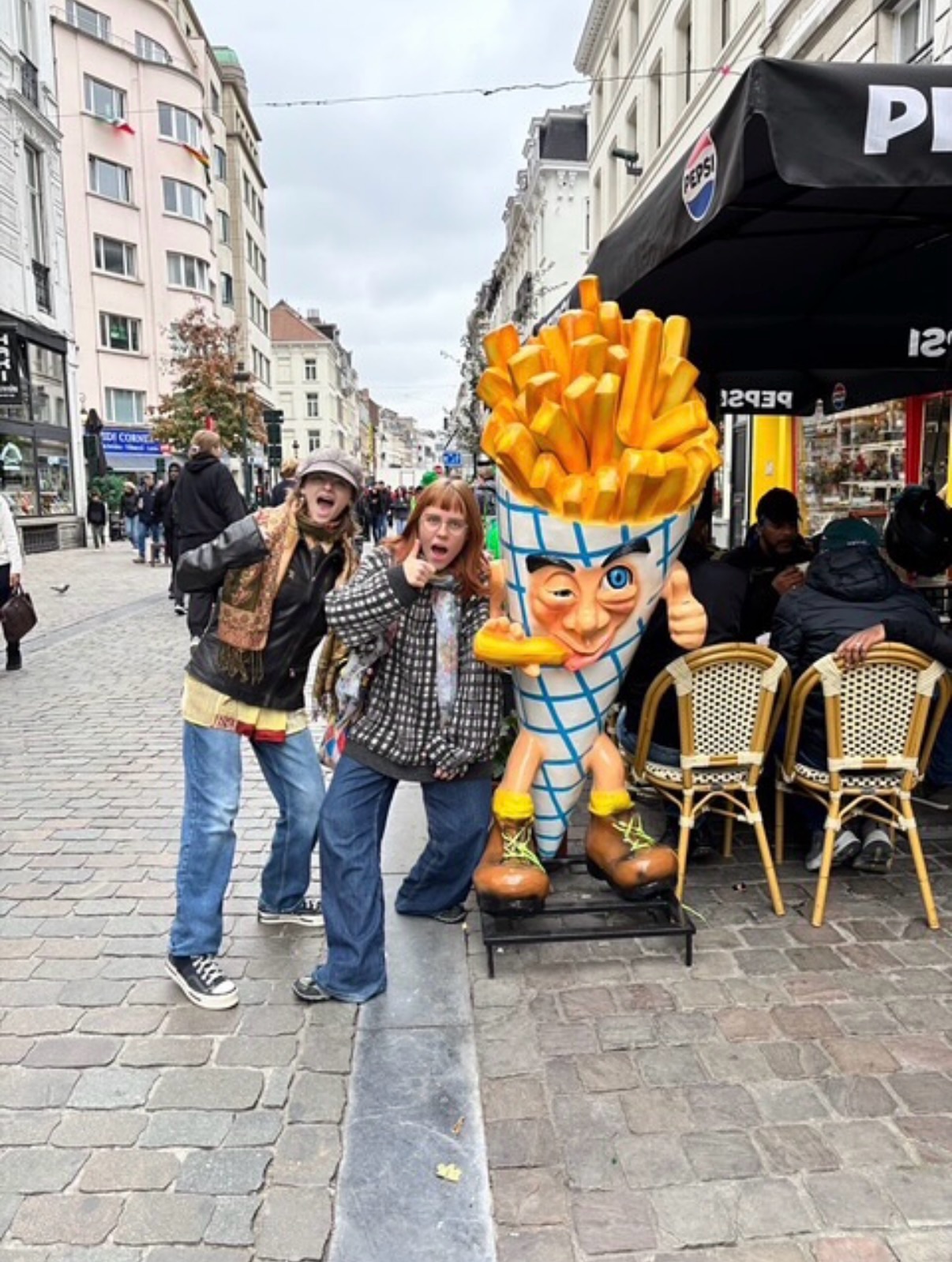 Et lille throwback til Bruxelles! 🇧🇪
Vi ser tilbage på en helt fantastisk rejse til Bruxelles i sidste års efterårsferie! ✈️
Psst… Vi tager afsted igen i efterårsferien! 👀
#Mariagerfjordungdomsskole #bruxelles #rejse #ture #2026