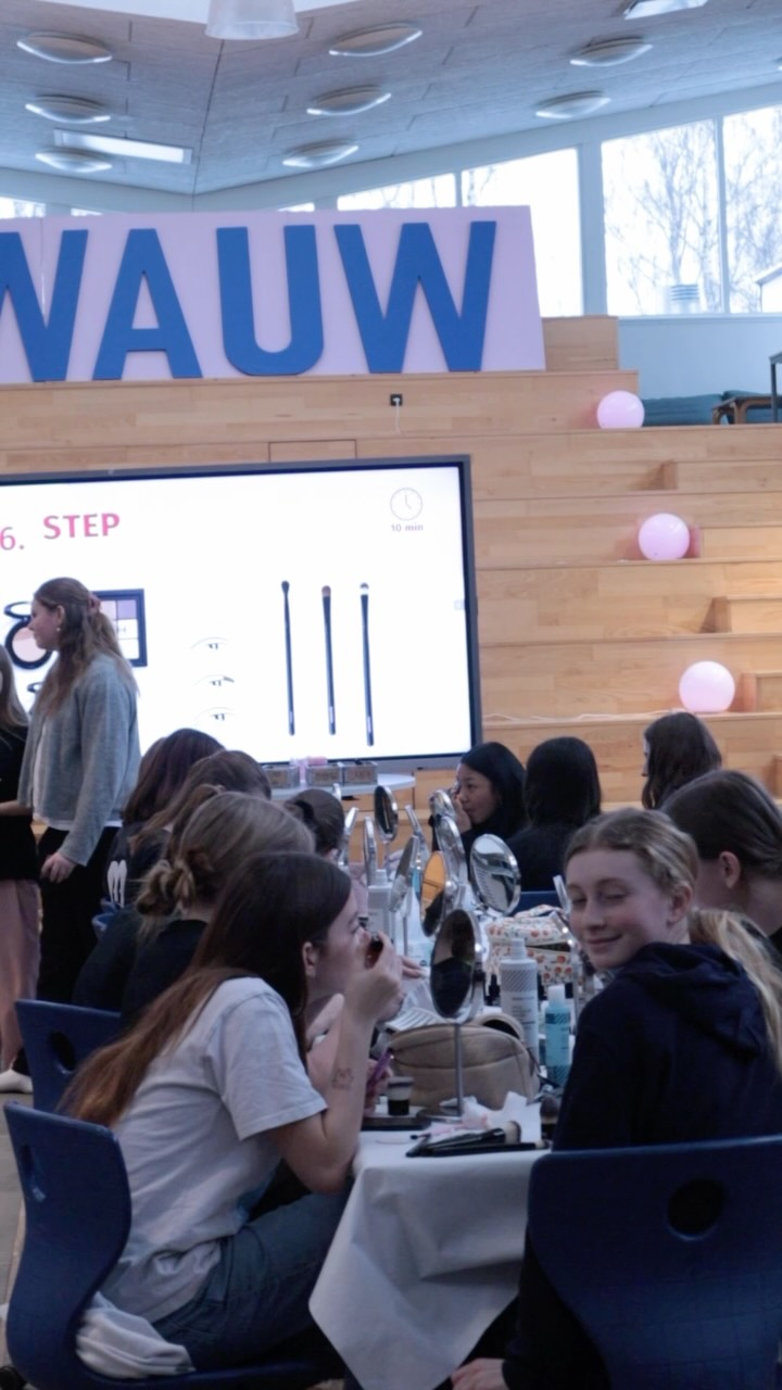 SKAL DU MED PÅ CAMPWAUW? 💙
Tag med os og 39 andre piger på tre dage fyldt med fede oplevelser, workshops, grin og nye venskaber! ✨
CampWAUW er for 13-17-årige piger, dig der føler dig som pige eller er en del af LGBT+ miljøet.
Tre dage. Masser af oplevelser. Én camp du ikke vil gå glip af! 😌
👉 Læs mere, se prisen og tilmeld dig her:
🌐 www.mariagerfjordungdomsskole.dk
𝗟𝗜𝗡𝗞 𝗜 𝗕𝗜𝗢
@mariagerfjordungdomsskole 👈
#Mariagerfjordungdomsskole #CampWAUW #Vinterferie #2027