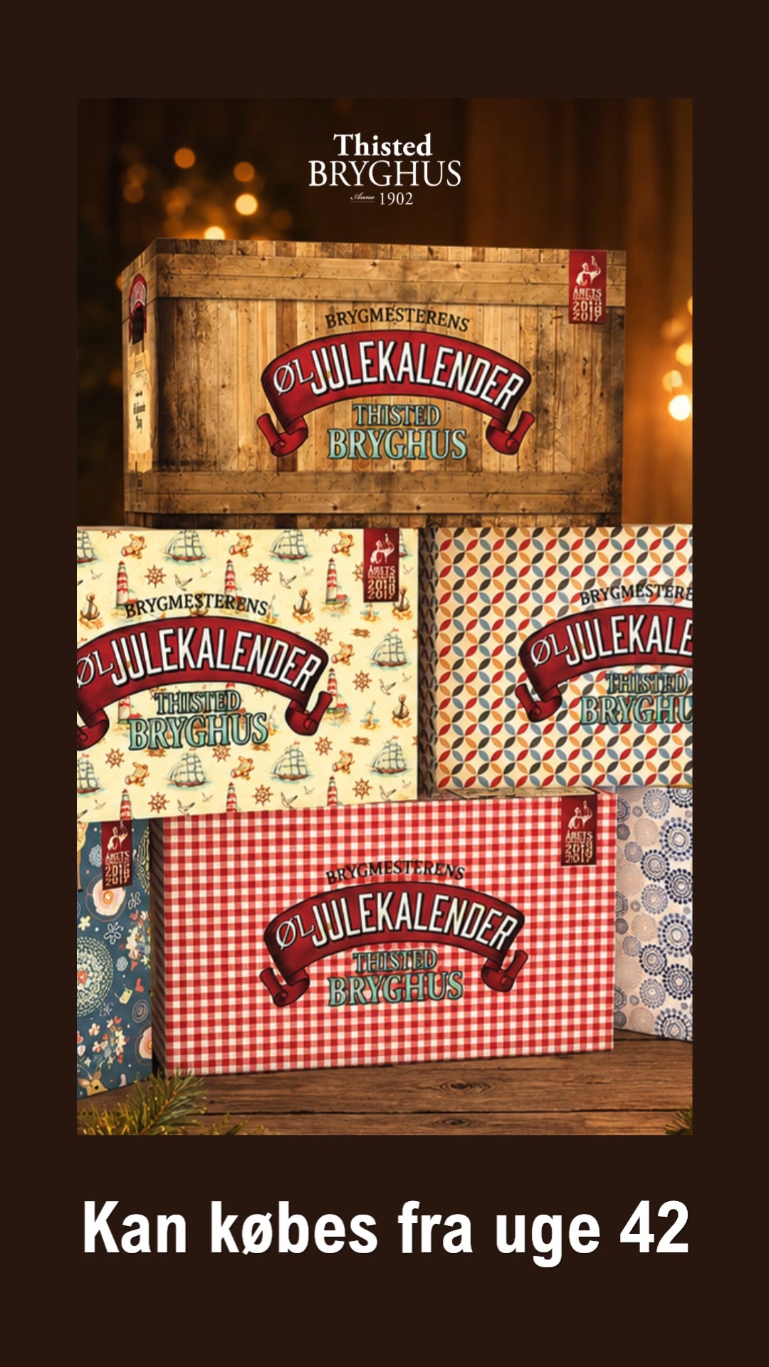Det er måske lige tidligt nok med gran og julemusik… 🎄
Men på bryghuset er vi allerede godt i gang med forberedelserne til årets Brygmesterens Julekalender.
For godt håndværk kræver tid. Særligt når der skal samles 24 smagsoplevelser, der hver især fortæller lidt om øllets verden – fra klassiske favoritter til spændende varianter med karakter.
I kan godt glæde jer til at åbne den første låge!
#thistedbryghus #brygmesterensjulekalender #smagenafgodthåndværk