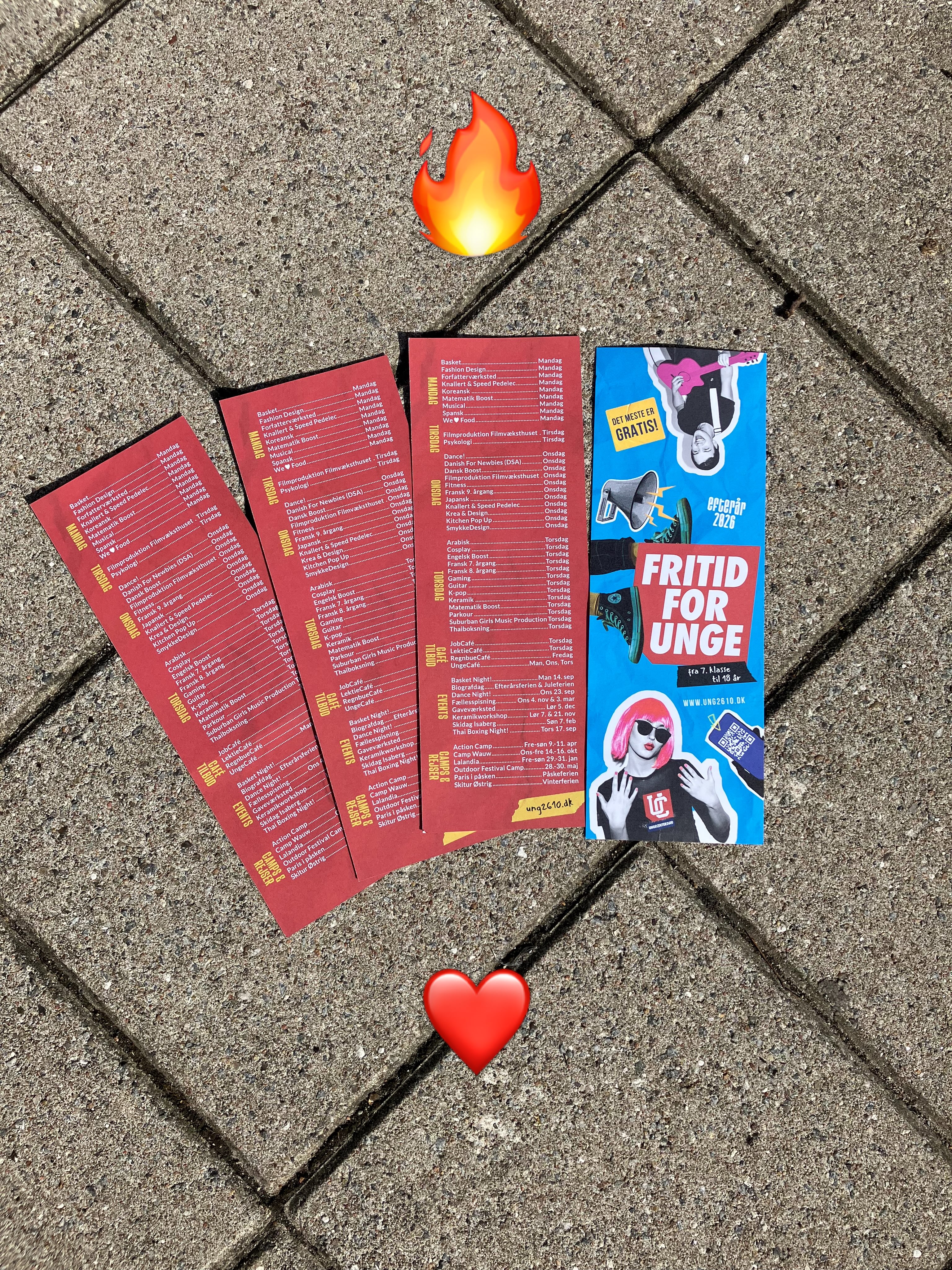 Poster, katalog, postkort… vores sæson har mange navne! 💥
Der er SÅ mange hold, at selv de bedste øjne, der zoomer helt ind, nok ikke kan se dem alle! 👀🔍
Så tjek dem ud på ung2610.dk – der er noget for alle! 🙌✨
