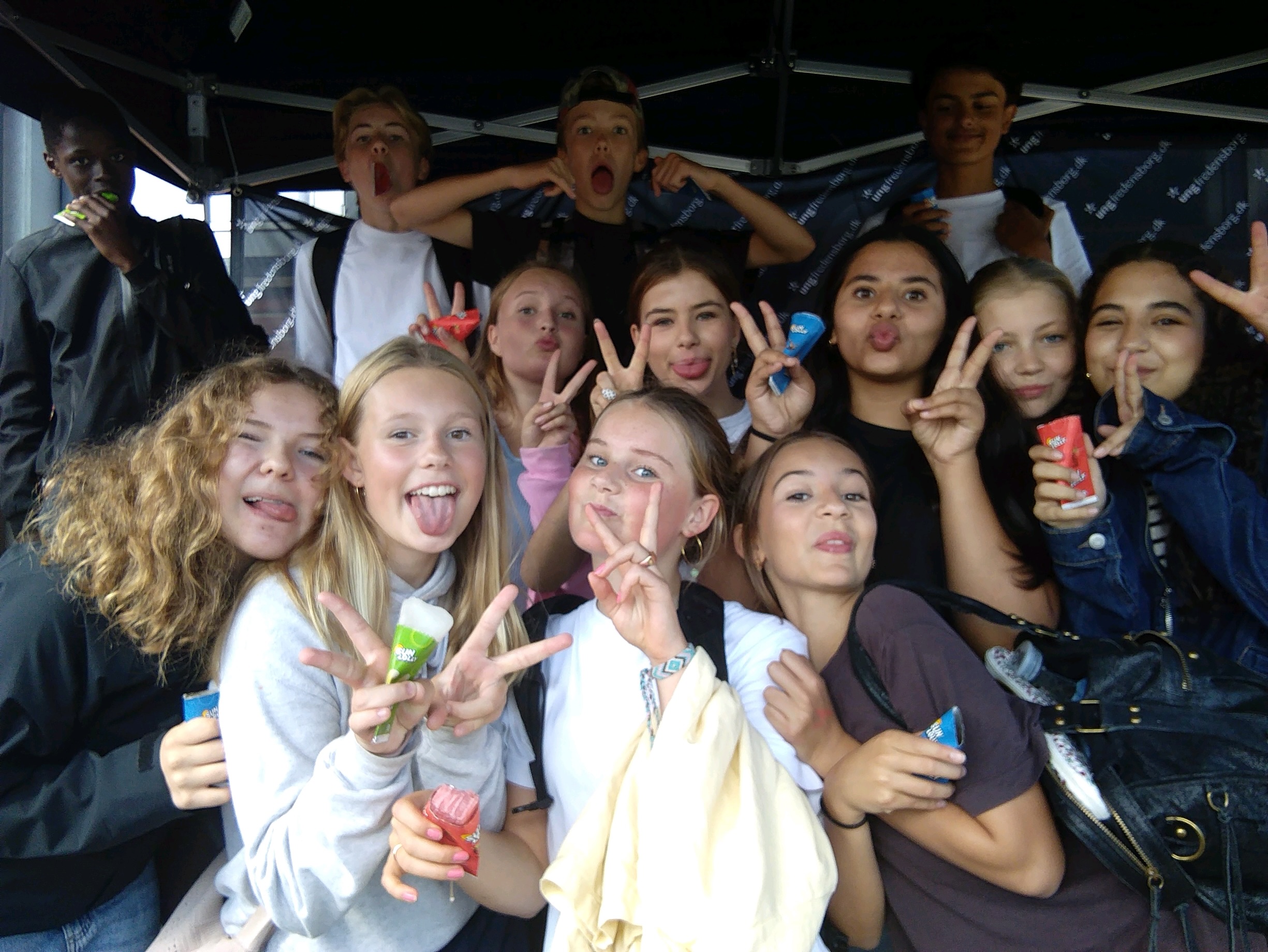 Myselfie-stemningen til Street Day #2📸🙌
Flere billeder og videoer er på vej! 🧡
#Ungfredensborg🧡 #Streetday #2026 #kickoff sæsonkickoff