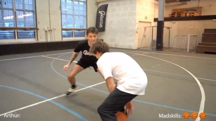 Madskills kommer til Åben Hal den 25. september! 🔥
Er du klar til at prøve kræfter med 1v1 basket sammen med Madskills? 🏀
🗓️ 25. september 2026
⏳ 19.00–21.00
📍 Baunebjerghallen
Og der er selvfølgelig meget mere på programmet:
🚀 Wipeout
🐂 Rodeotyr
💥 Elastikkamp
🥊 Boksebold
🐉 Dungeons & Dragons
🤾 Håndbold med Øresund Håndbold
🏓 Bordtennis
🧑🎨 Kreahjørne med perler
🥤 Mini-café med snacks og sodavand
Så tag vennerne med og kig forbi til en aften med masser af aktiviteter og god stemning!
Vi ses til Åben Hal! 🧡
#Ungfredensborg #ÅbenHal #Madskills #MadSkillsTV